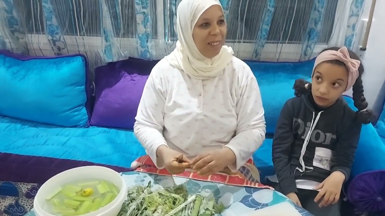 اليومة صيبت القنارية لي كتبقا عدنا كتر من عام فتلاجة او مكتخصرش