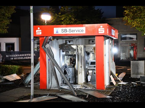 Sprengung eines Geldautomaten - mehr als  100.000 Euro Gesamtschaden