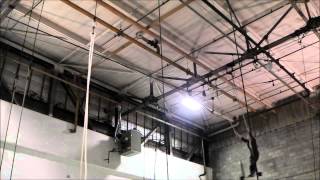 Eric McGill - Swinging Trapeze / Trapèze Ballant