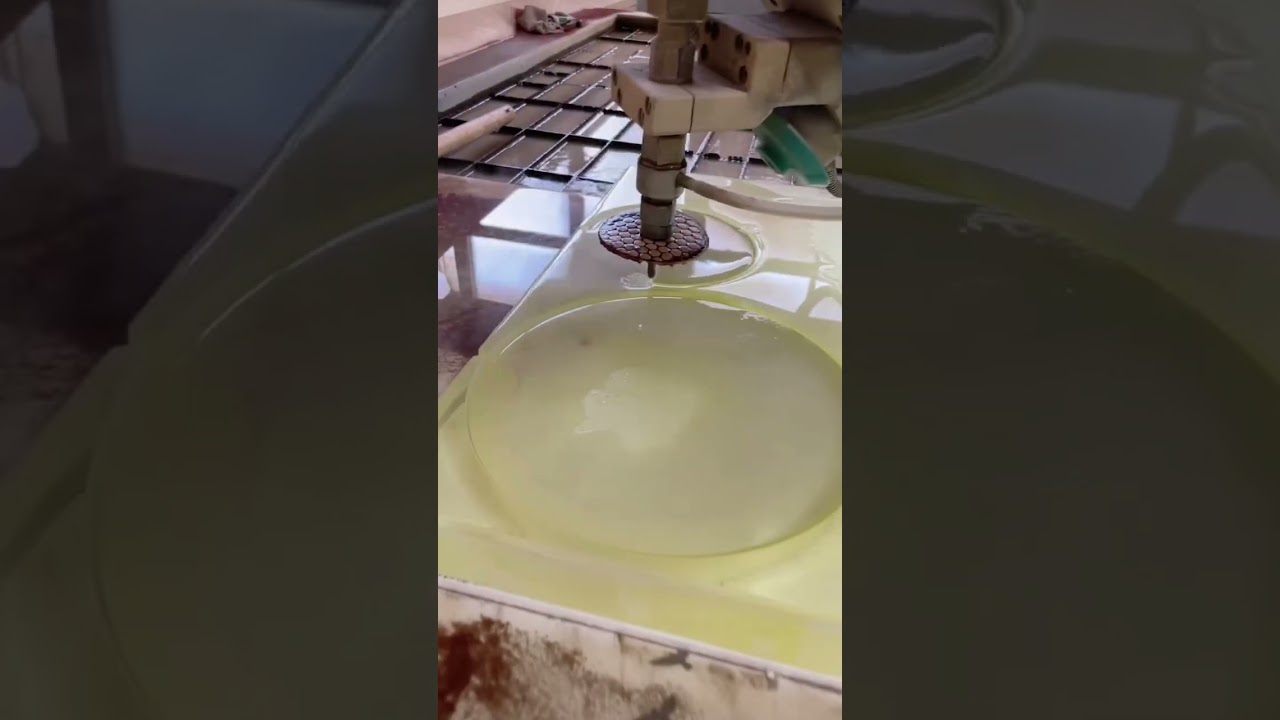 Aunicornglass-WhatsApp:+86-15066256508Lead Glass Drilling process-X ray shielding Lead Glass Process