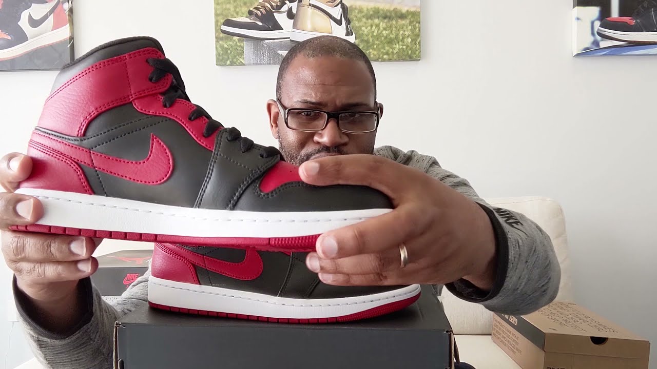 Air Jordan 1 Mid 'Gym Red and Black' (554724-660) Release Date