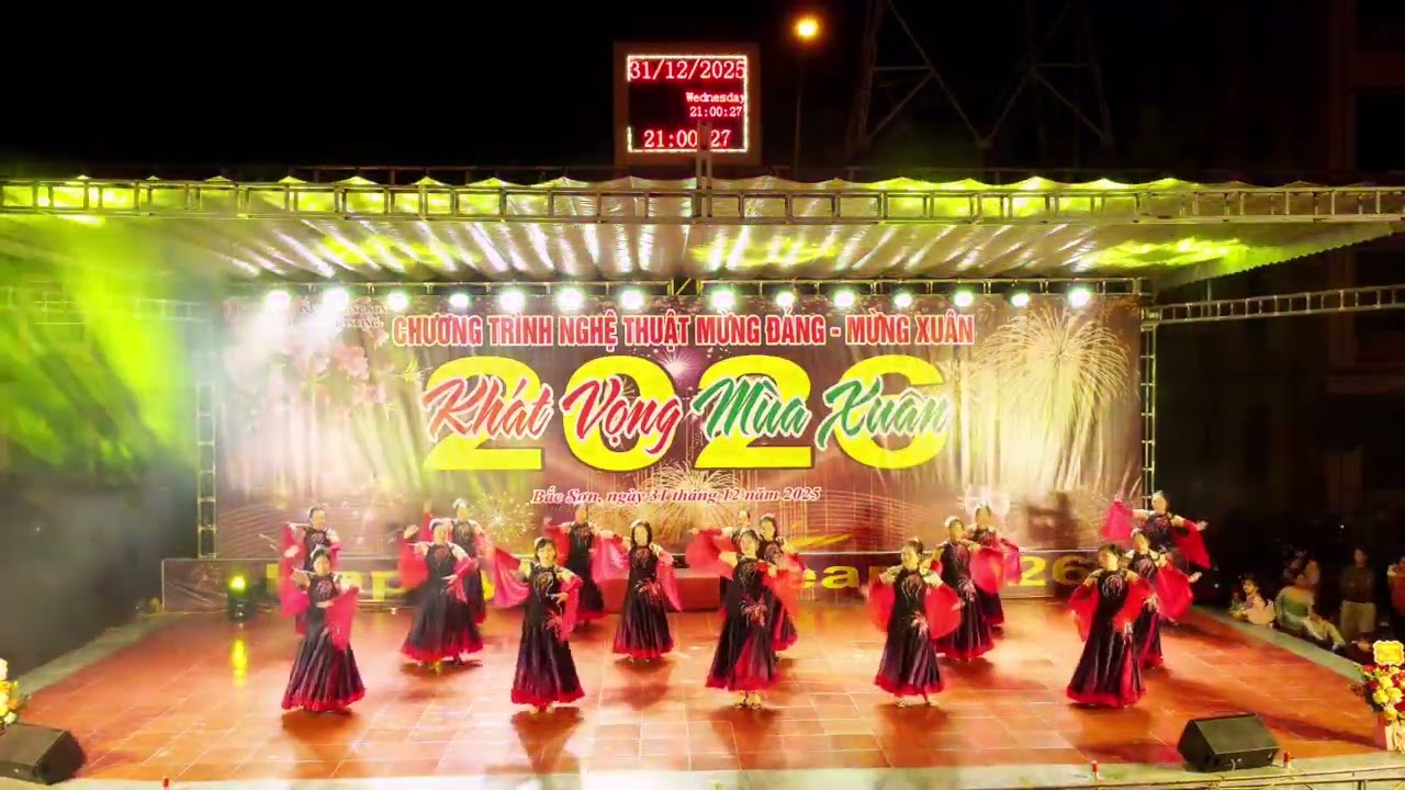 ĐẢNG ĐÃ CHO TA MỘT MÙA XUÂN 