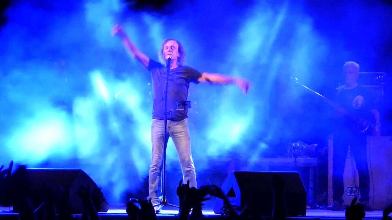 Βασίλης Παπακωνσταντίνου - Για μένα τραγουδώ - Live Βύρωνας 2017