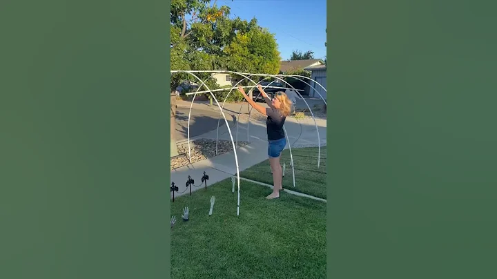 Haunted Halloween Tunnel #halloweendecorations #halloween #halloweendecor #halloweenideas