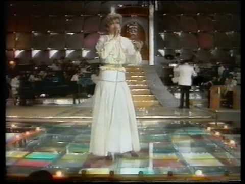 Corina Chiriac - Nimic nu poate sa invinga iubirea (Live Mamaia'83)