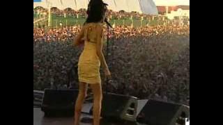 Amy Winehouse - Wake Up Alone (Live Madrid)
