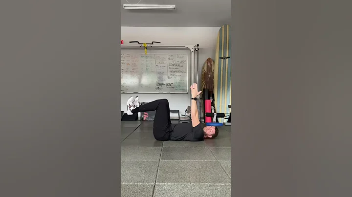 Dead bug core exercise