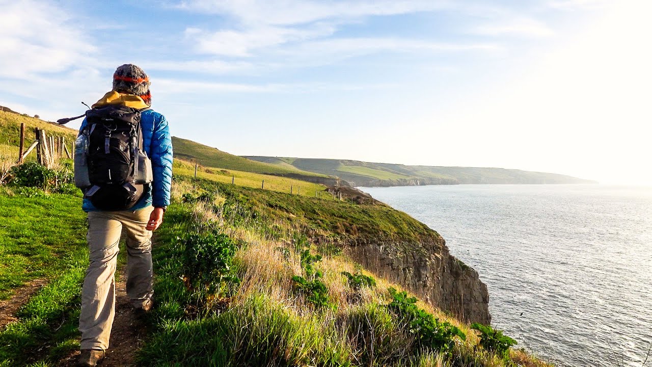 Hiking to Dinosaur Footprints on the Jurassic Coast, England | Lejog Training Ep.21