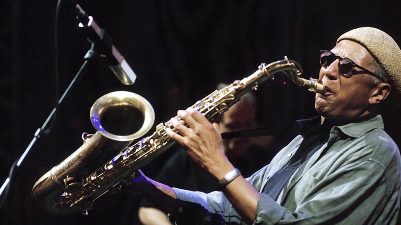 Популярная джазовая музыка. Джаз 20 века саксофонист. Charles Lloyd фото.