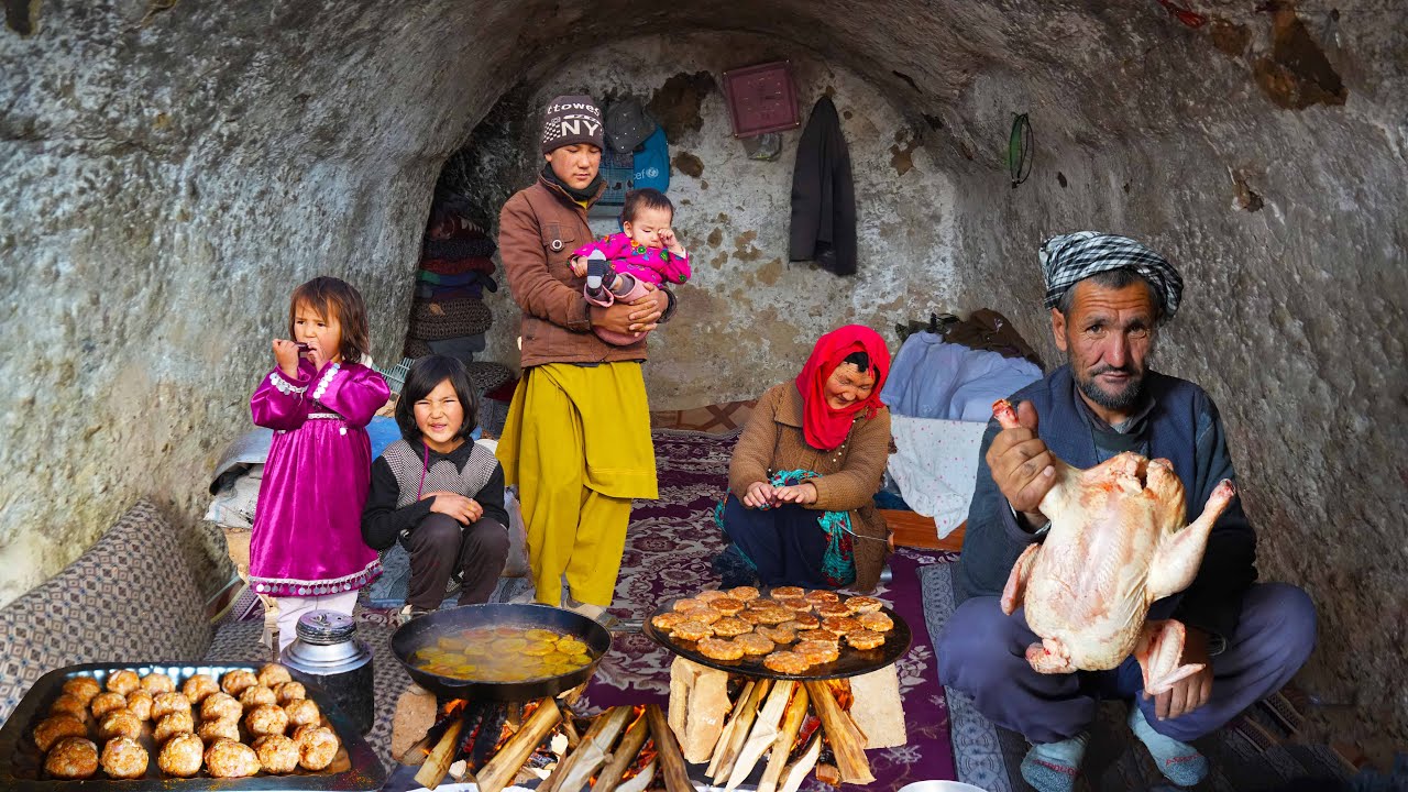 How do people live inside a cave in 2025 | primitive lifestyle | Village life of Afghanistan