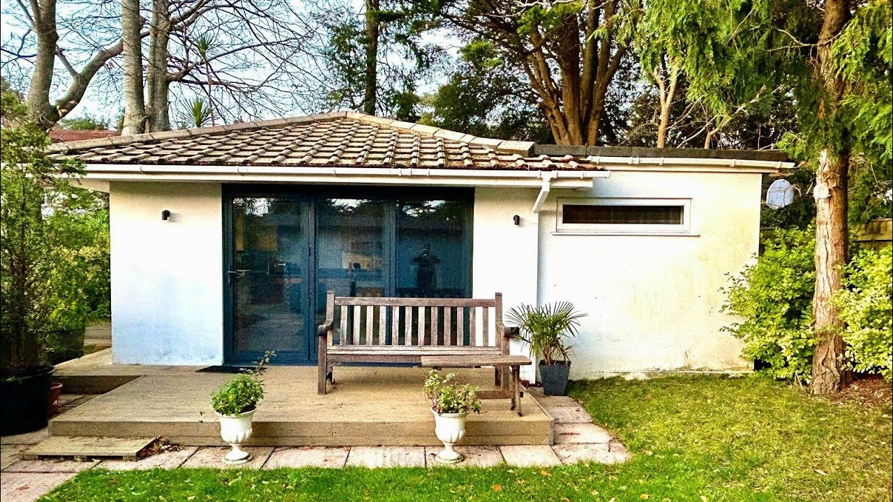 Ettrick Rd, Canford Cliffs