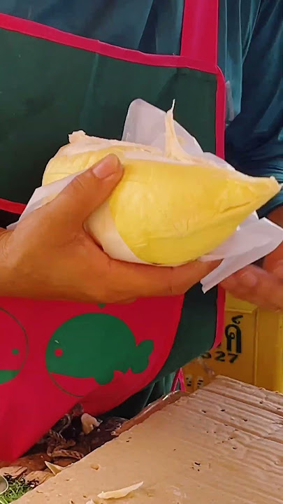 Cutting durian #shorts #durian