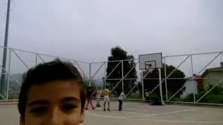 Üçüncü Sada Oynarken