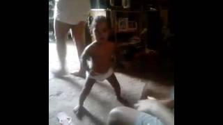 Menina De 1Ano Dançando Funk