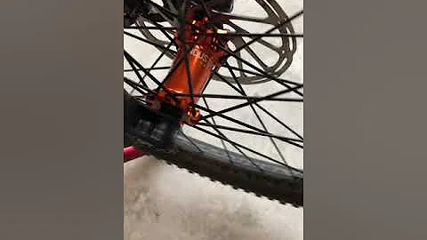 Industry Nine Enduro 305 Hydra