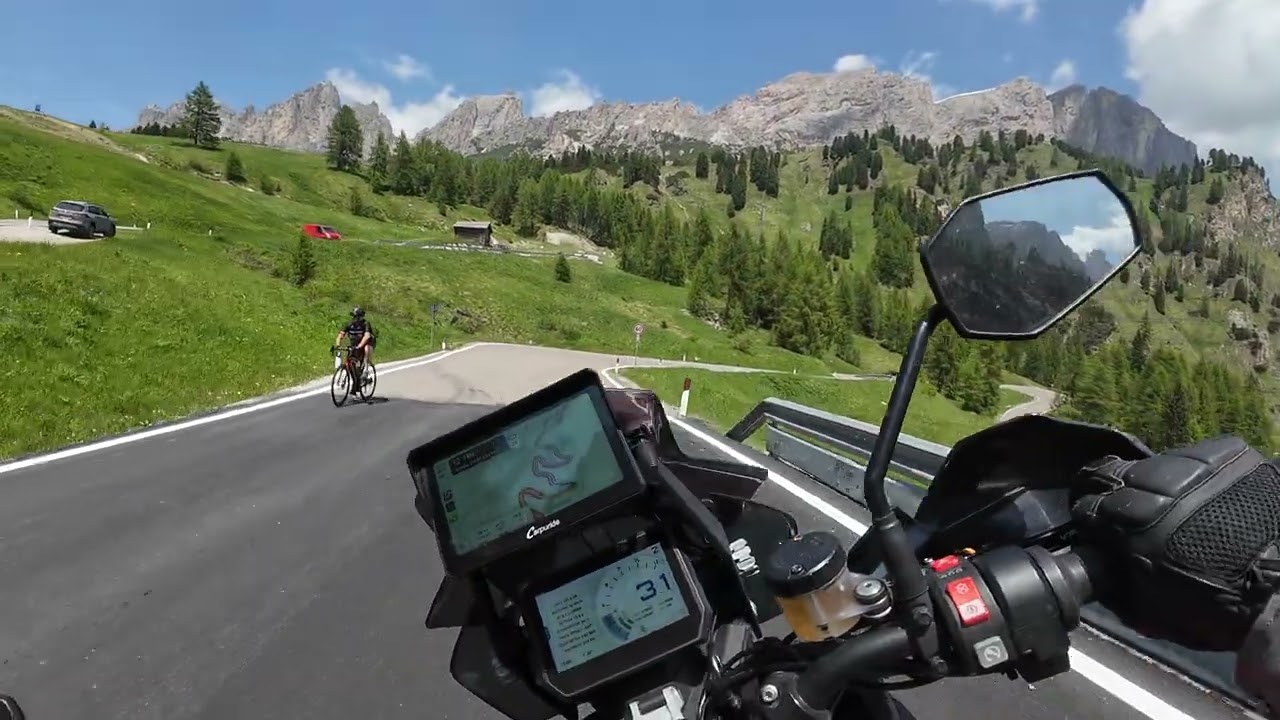 Südtirol 2025 KTM 1290 Adventure Grödnerjoch Richtung Corvara