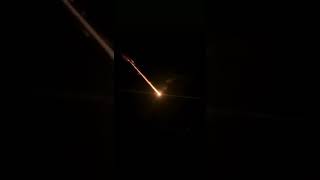 MasyaAllah jatuhnya meteor dihari Jum'at mei 2020 pertengahan ramadhan