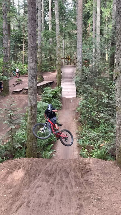 Dutthi hill has some awesome features