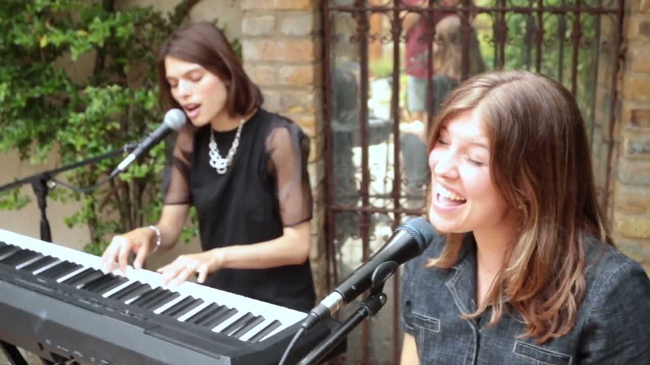 Cara Hammond - Borderlines (Live with FAYYE)