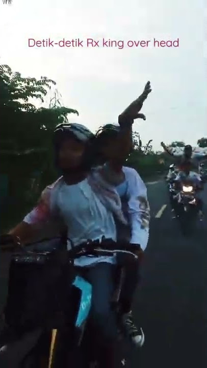 Detik-detik Rx-King over head saat konvoi kelulusan||2022