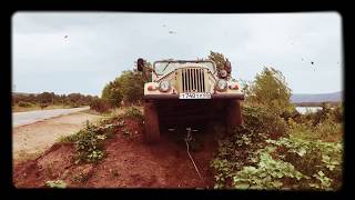 На вояках через кучу земли. Off-road газ 69 военные мосты