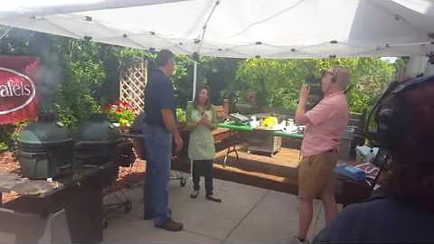 Sneak Preview of "Living With Amy" Big Green Egg G...
