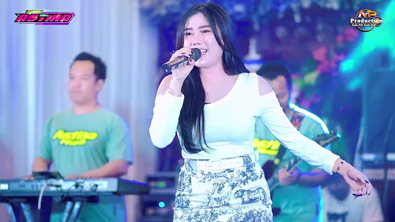 PUTRI MEGA - SEMAKIN SAYANG SEMAKIN KEJAM || NEW ASTINA LIVE DOLOPO MADIUN - PM AUDIO