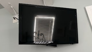 Samsung UN24H4500 Television Set
