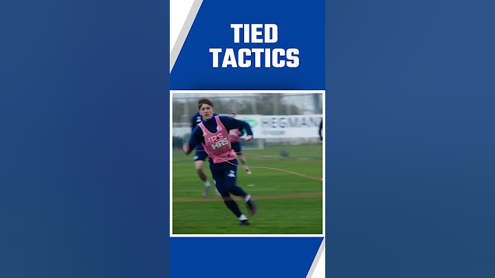Schalke 04’s Kees van Wonderen is making his defenders feel the right distances—quite literally.