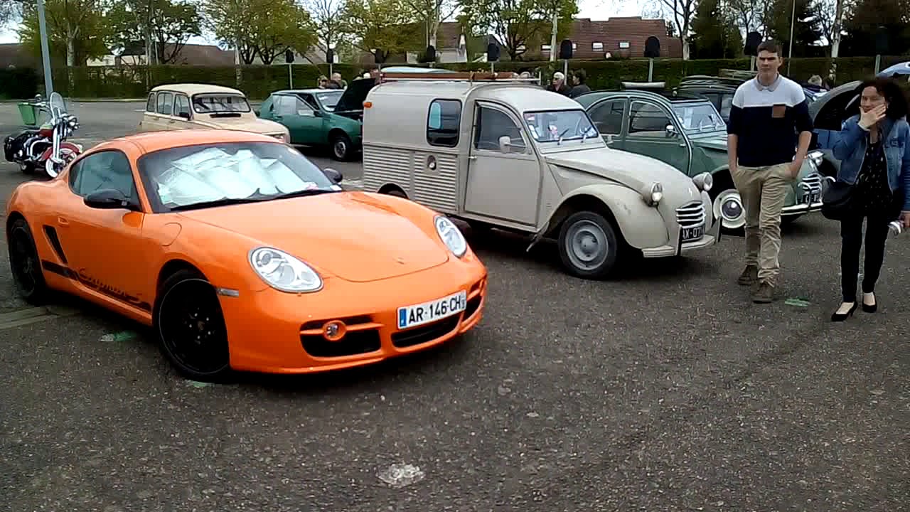 Auto brocante à Averme 2018 ( 1/2 )