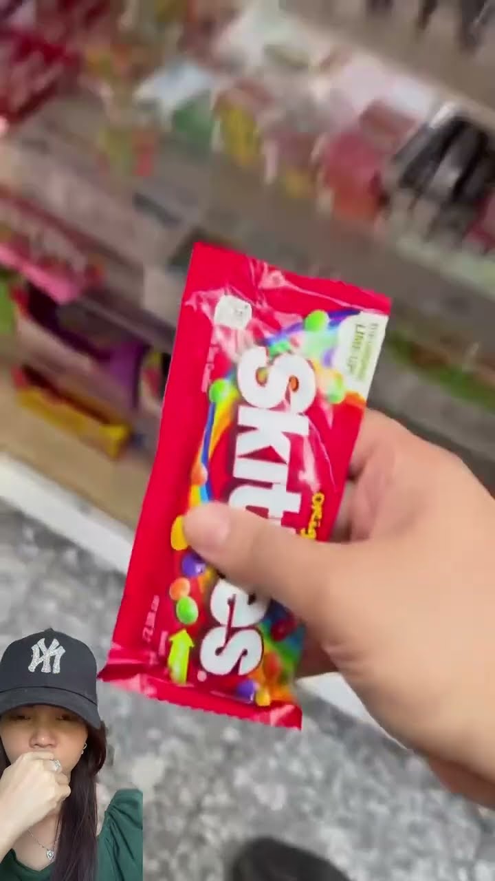 PERMEN MENYALA ⁉️ADEK BISA BERUBAH WARNA #shorts #dubbing #funny