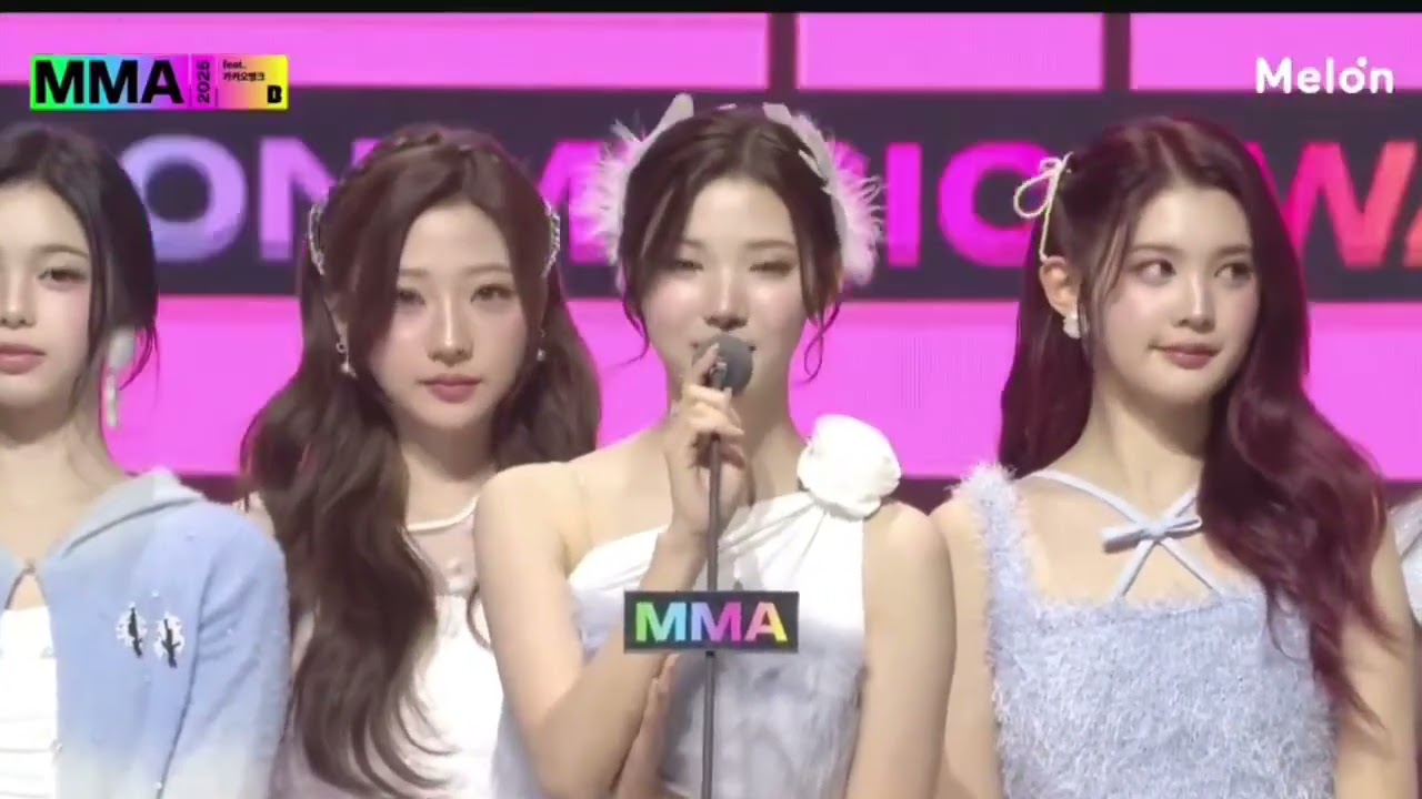 Hearts2Hearts MAMA AWARDS Best New Artist