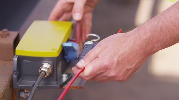 Installation of emergency pull-wire switch ZS 92 S // steute Extreme