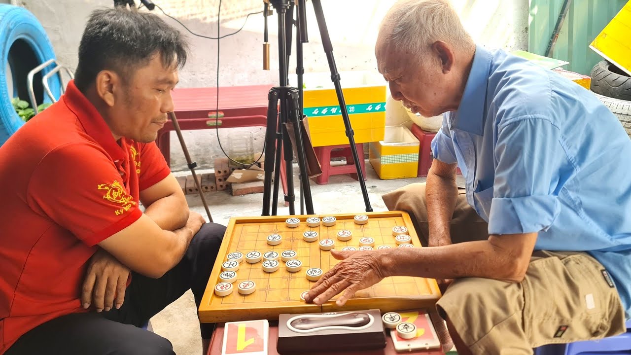 Minh La tái xuất kiếm Chú Việt xích Lô khẩu chiến | Cười bể bụng