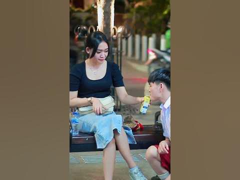 Trik disuapin sama cewek cantik😂 #prank #viral - YouTube