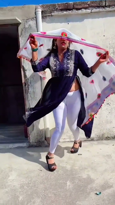 main Chan sitare ki Karne menu ishq ho Gaya akhiyan nal ||