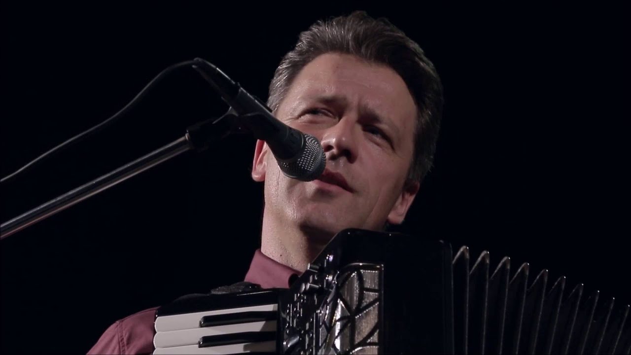 Žute dunje - Saša Smiljković