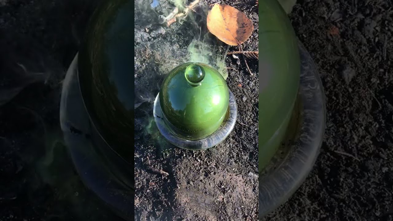 Yellow and Green, Smoke Bomb