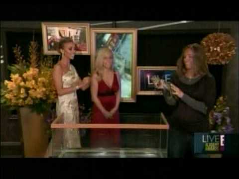 Kendra Wilkinson in live in Oscar 2010 part 2.