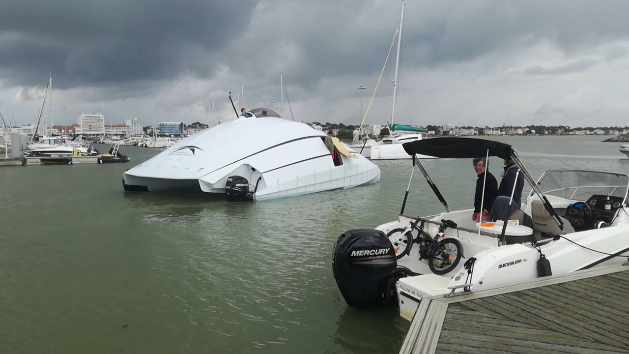 Le catamaran à grande vitesse développé par la société Advanced ...