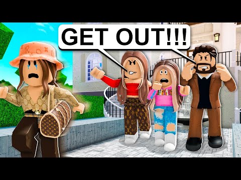 Family Kicked Out My SPOILED Little Sister! (Roblox)