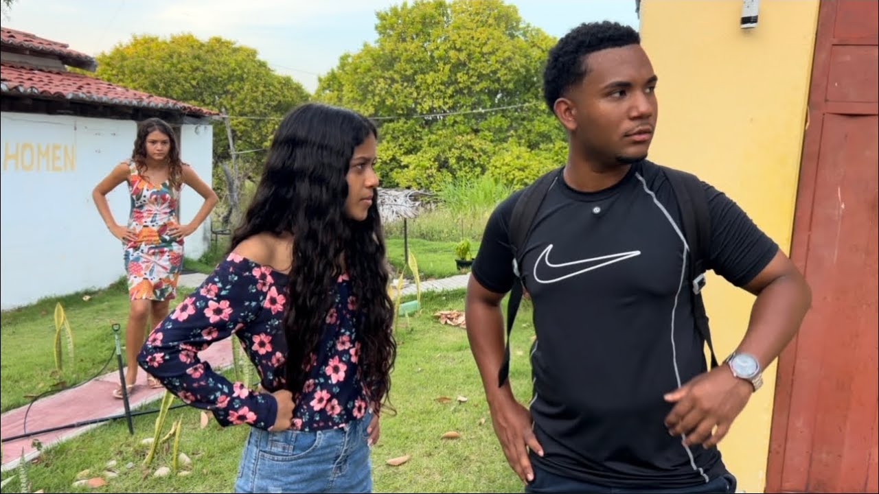 MENINA de 12 anos se APAIXONA pelo seu professor 😱😱