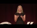 A vonzerő 3 elfeledett összetevője | Brigitta Békési | TEDxGyőr