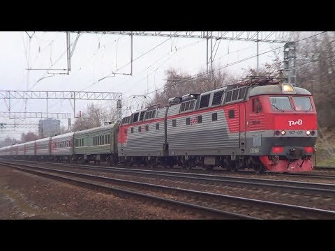 Электровоз ЧС7-081 с