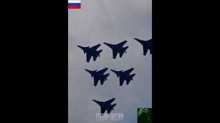 Imágenes de la gran final en el International Naval Show FLEET-2026 en los cielos sobre Kronstadt.