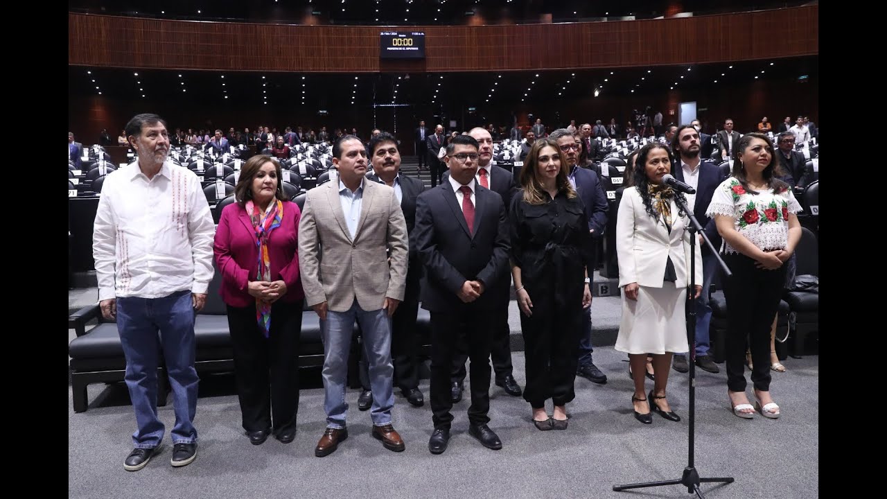 Toma de protesta como diputadas y diputado integrantes de la LXV ...