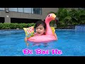 Hai ch em i bi n cc bn i  anan toysreview tv 