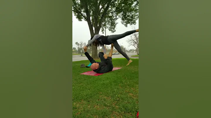 Beginning AcroYoga Flow with Michaela Drageset and...