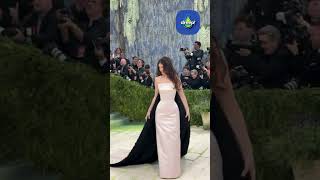 Maya Hawke really kept it classy and effortless with this Met Gala look 😮‍💨✨