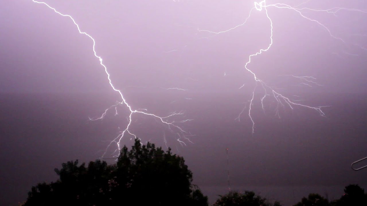 Rayos Camara lenta Full HD 1080p / Lightning in Slow